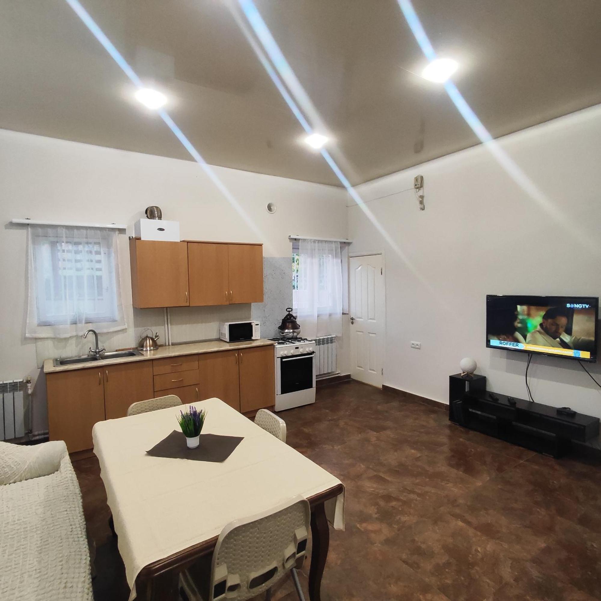Nurnus Lanj In Eco Garden/ Guest House מראה חיצוני תמונה