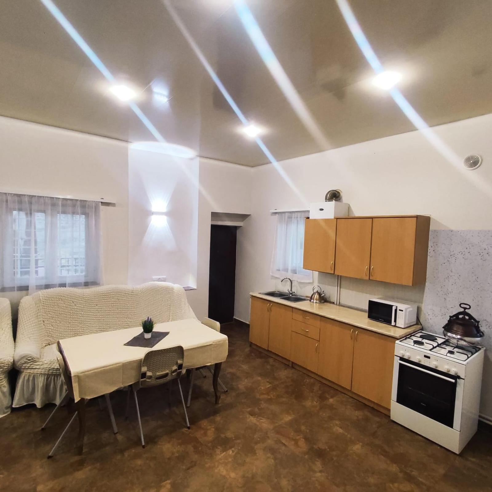 Nurnus Lanj In Eco Garden/ Guest House מראה חיצוני תמונה